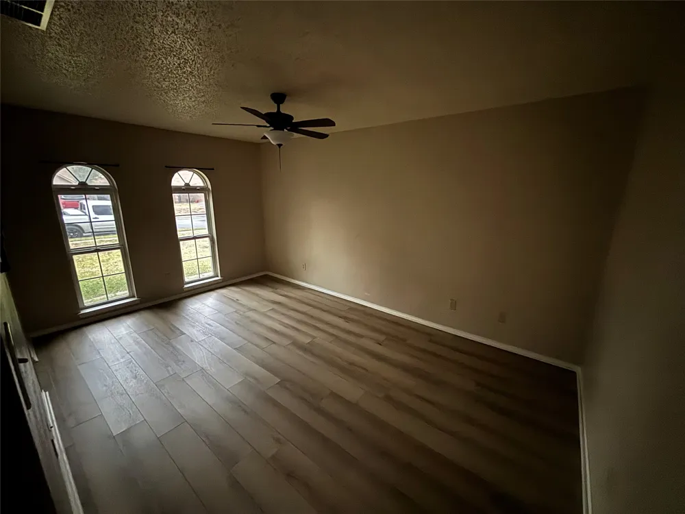 5916 Birchill Road Watauga, TX 76148
