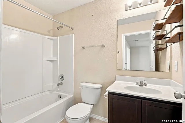 25002 Remington Oaks San Antonio, TX 78261