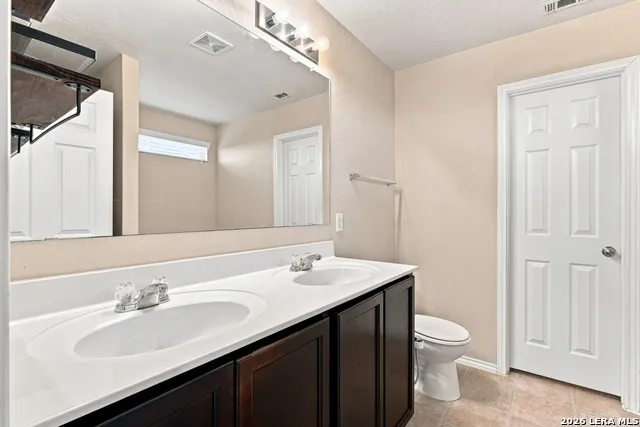 25002 Remington Oaks San Antonio, TX 78261