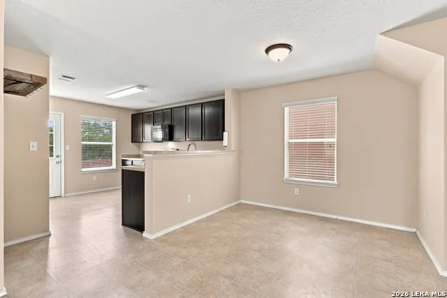 25002 Remington Oaks San Antonio, TX 78261
