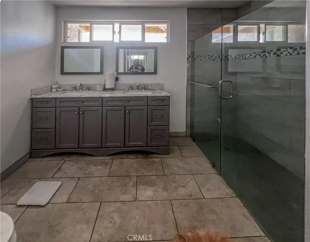 4301 Arlington Ave. Los Angeles, CA 90008