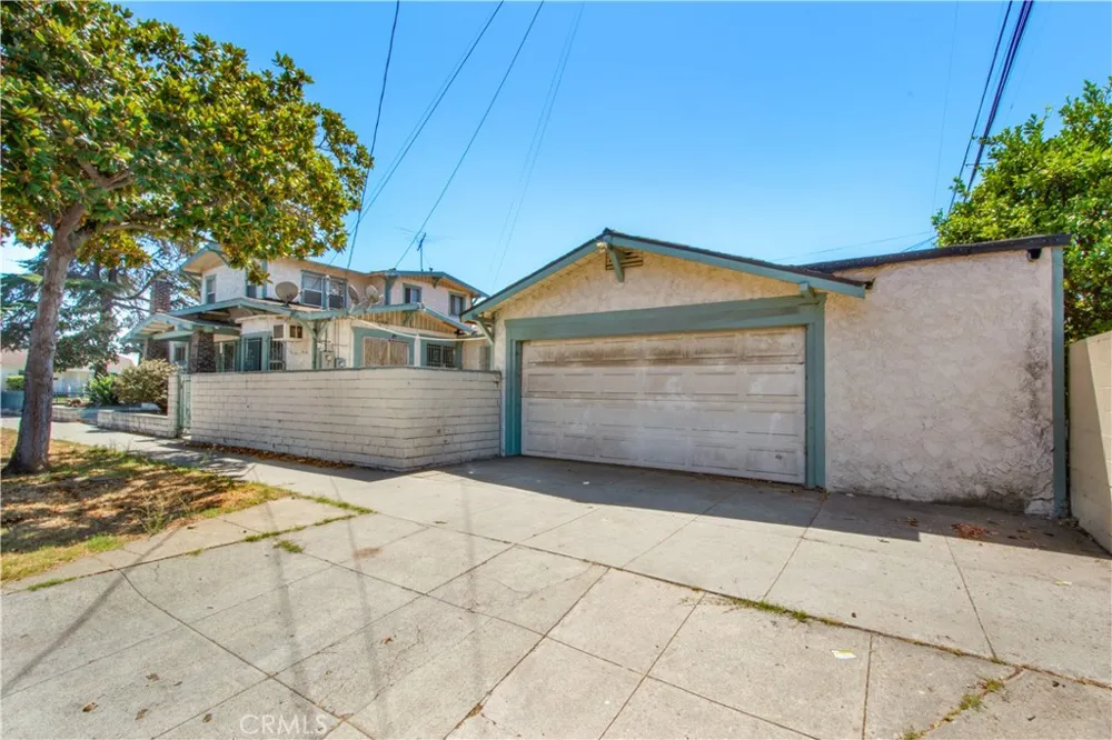 4301 Arlington Ave. Los Angeles, CA 90008