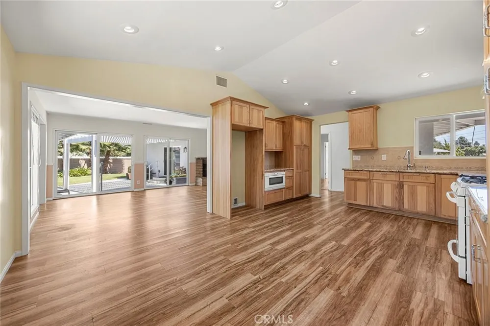 10351 Ballard Drive Garden Grove, CA 92840