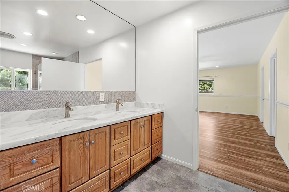 10351 Ballard Drive Garden Grove, CA 92840