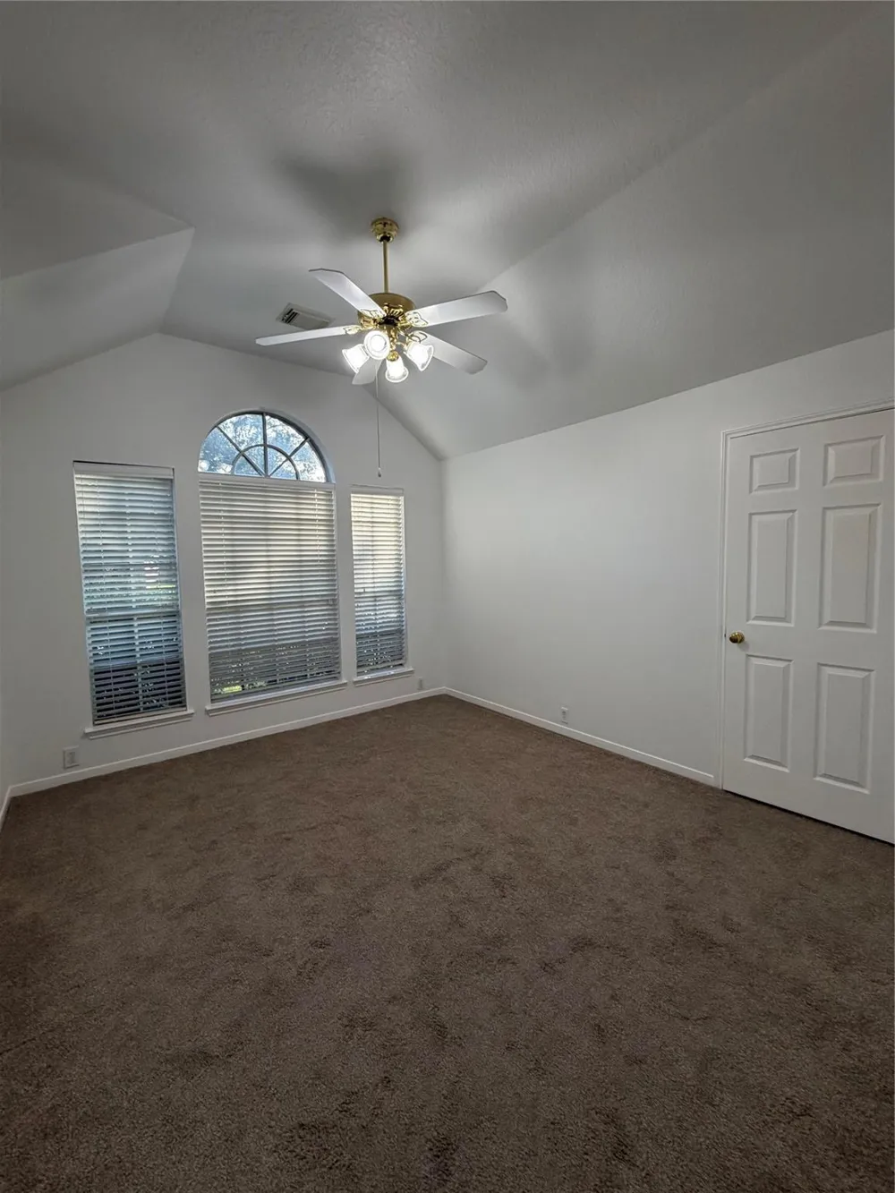 19026 Northcanyon Drive Tomball, TX 77377