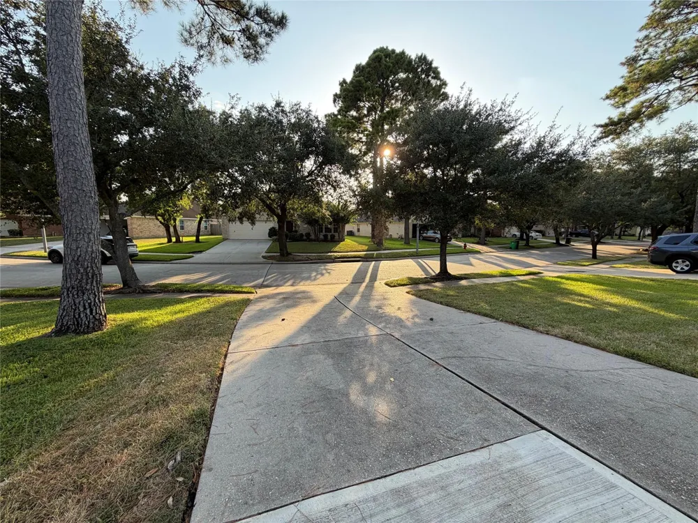 19026 Northcanyon Drive Tomball, TX 77377