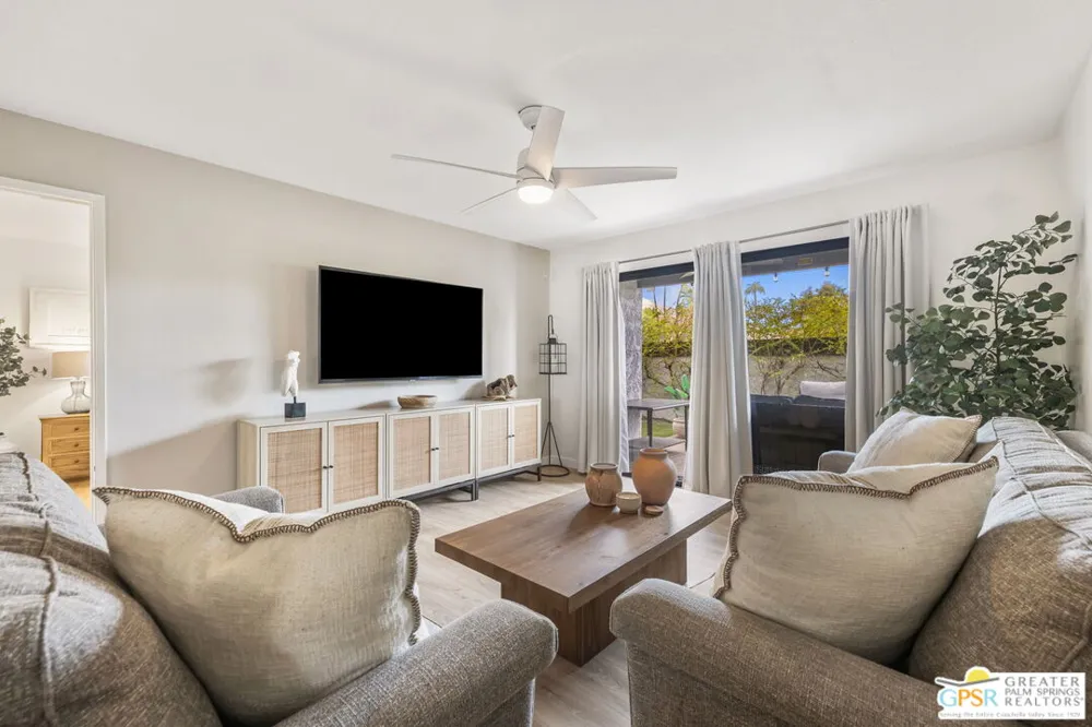 2230 S Palm Canyon Drive Palm Springs, CA 92264