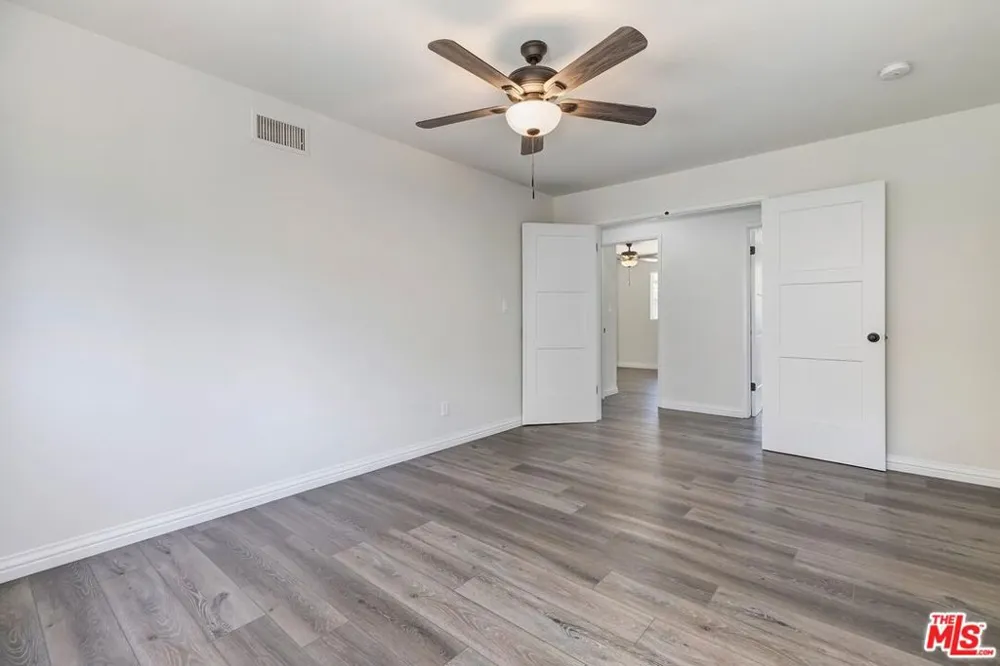 27127 Garza Drive Saugus, CA 91350