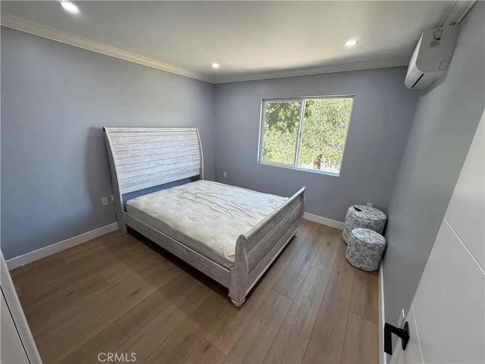 10621 McClemont Ave Tujunga, CA 91042