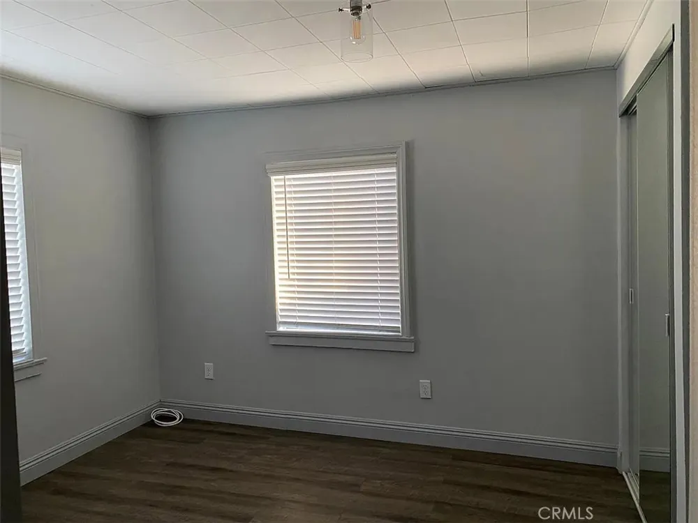 6583 Oasis 29 Palms, CA 92277