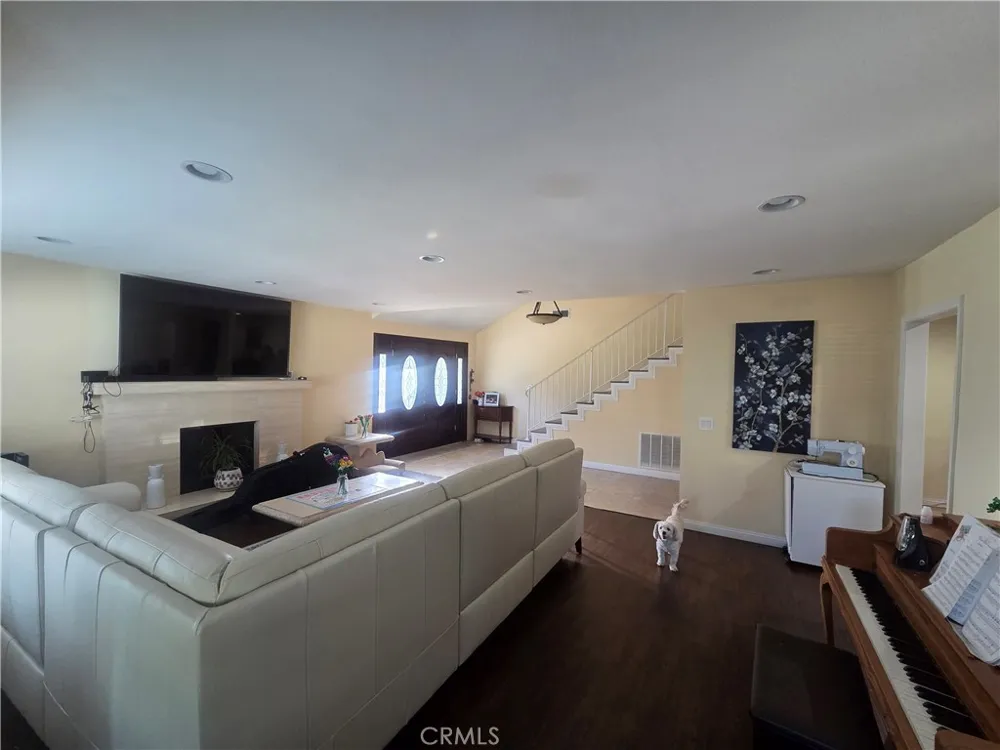2342 Donosa Rowland Heights, CA 91748
