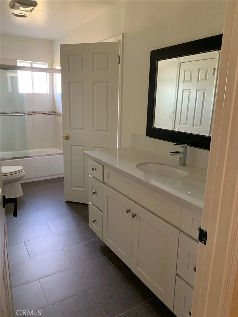 2342 Donosa Rowland Heights, CA 91748