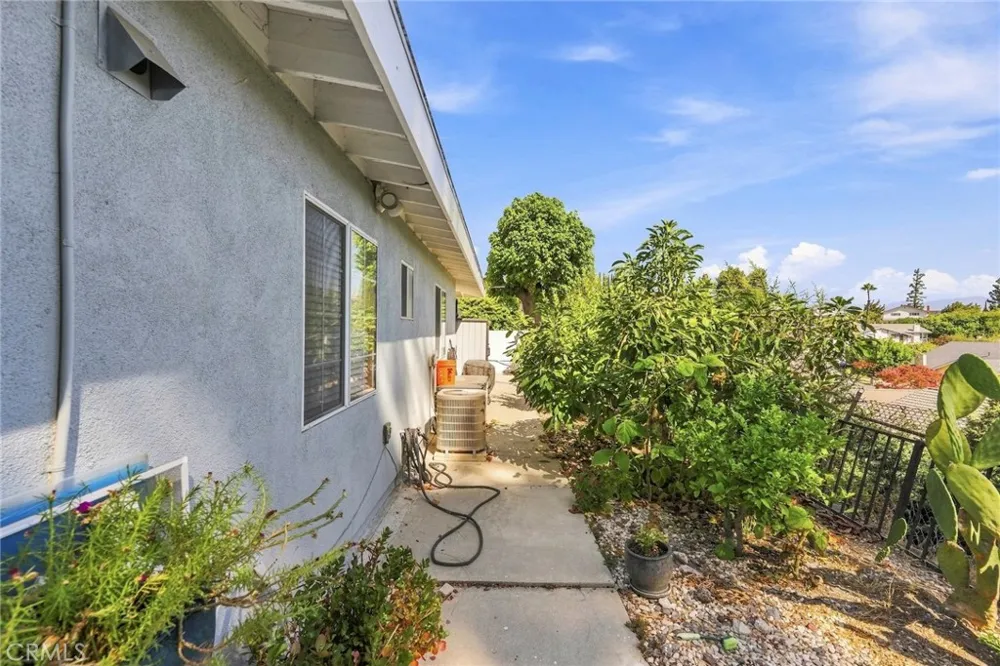2342 Donosa Rowland Heights, CA 91748