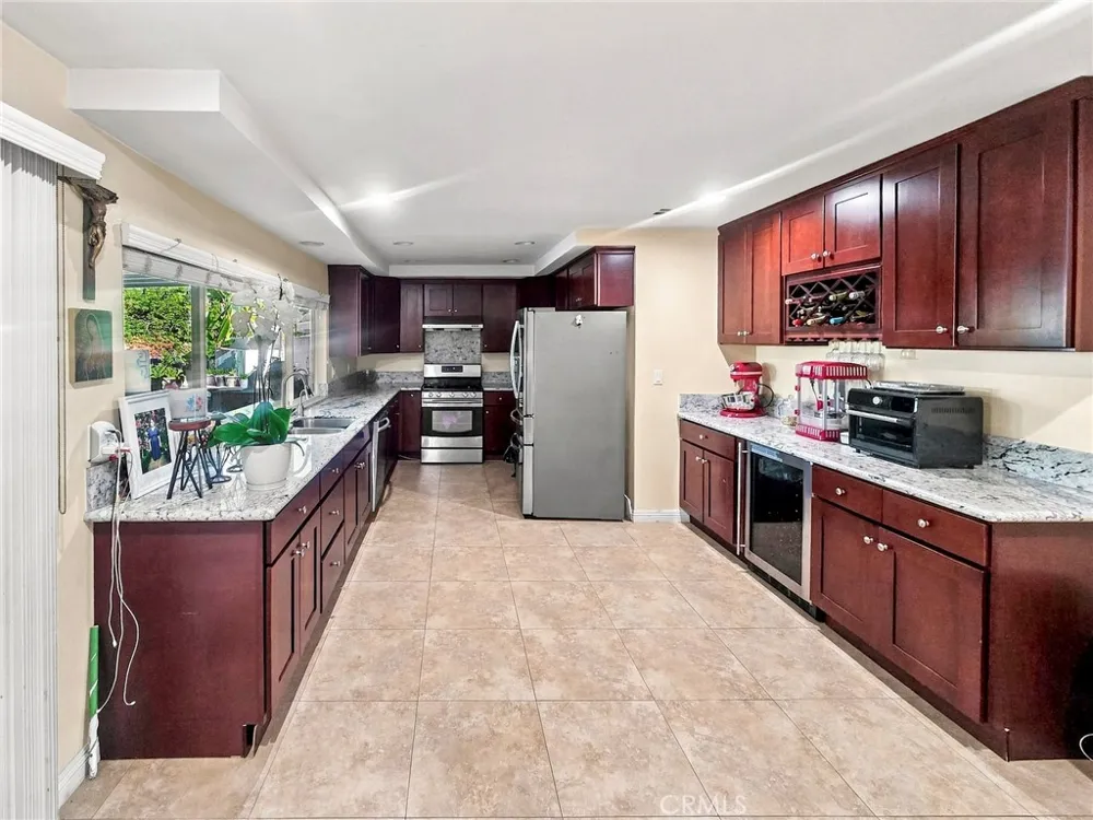2342 Donosa Rowland Heights, CA 91748