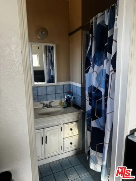 2108 W 156th Street Compton, CA 90220
