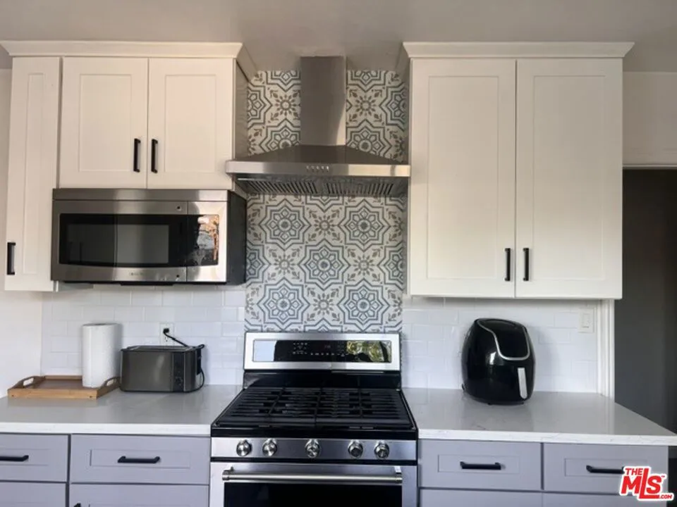 2108 W 156th Street Compton, CA 90220