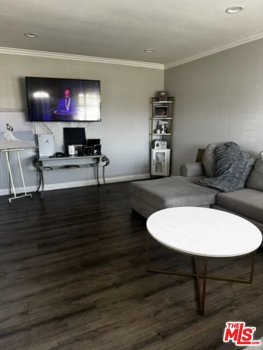 2108 W 156th Street Compton, CA 90220