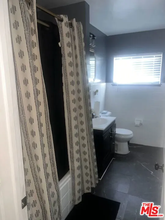 2108 W 156th Street Compton, CA 90220