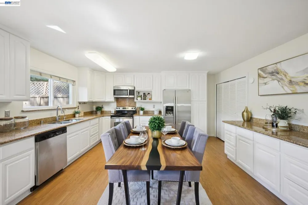 728 Saint Michael Cir Pleasanton, CA 94566