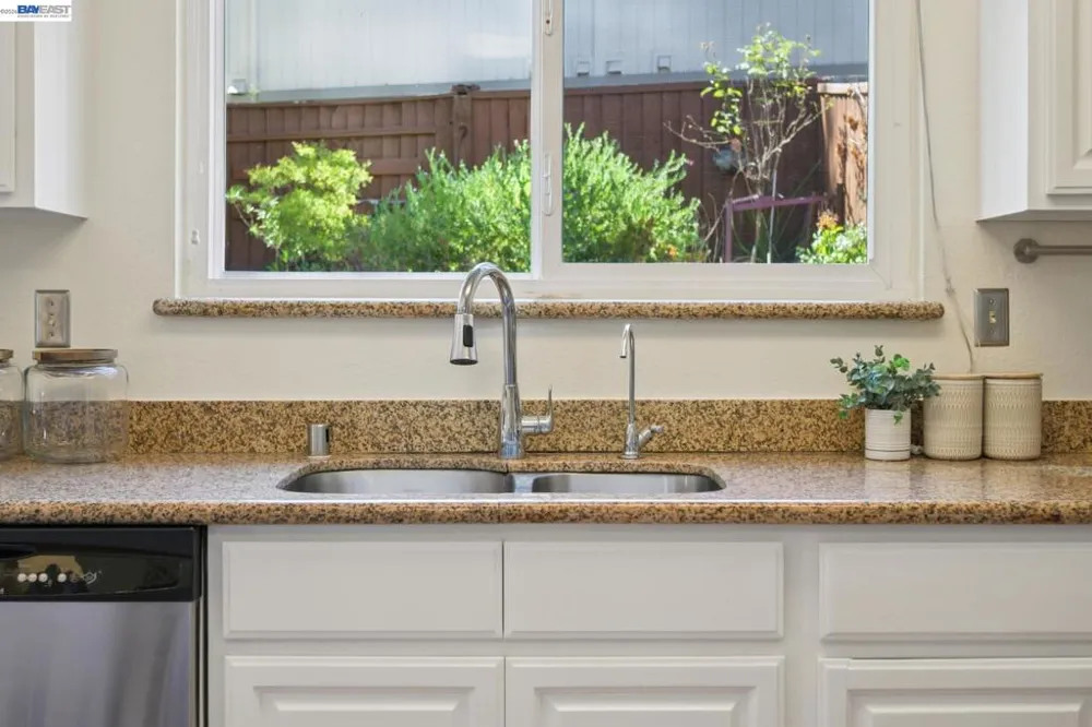 728 Saint Michael Cir Pleasanton, CA 94566