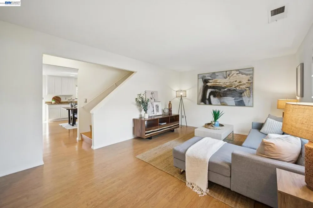 728 Saint Michael Cir Pleasanton, CA 94566
