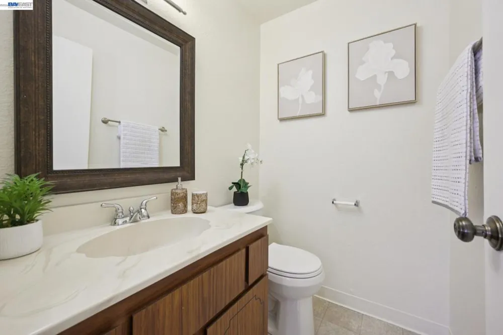 728 Saint Michael Cir Pleasanton, CA 94566