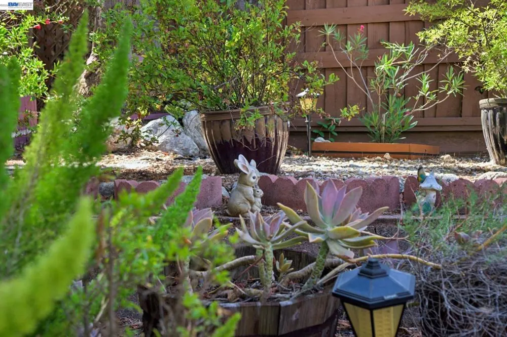 728 Saint Michael Cir Pleasanton, CA 94566