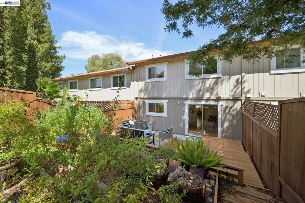728 Saint Michael Cir Pleasanton, CA 94566
