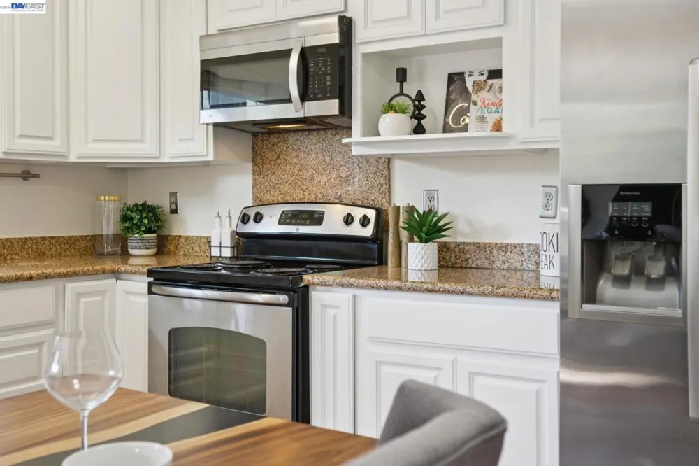728 Saint Michael Cir Pleasanton, CA 94566