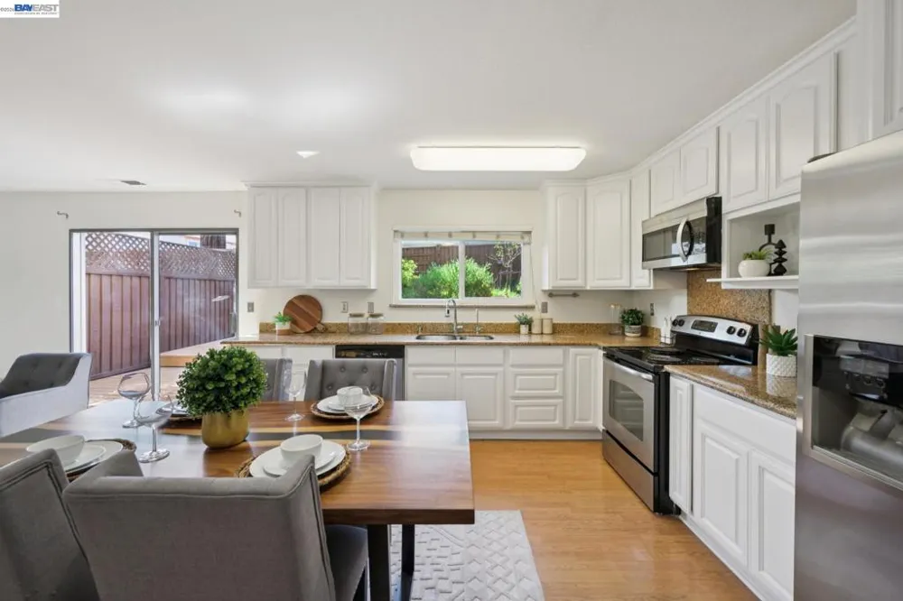 728 Saint Michael Cir Pleasanton, CA 94566
