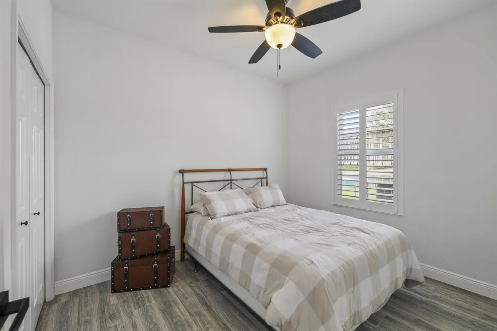 844 LAKE BETTY DRIVE Lake Placid, FL 33852
