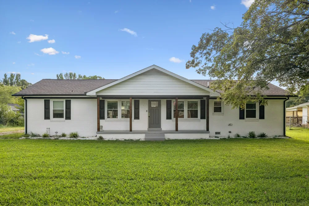 110 Sherwood Dr Waverly, TN 37185