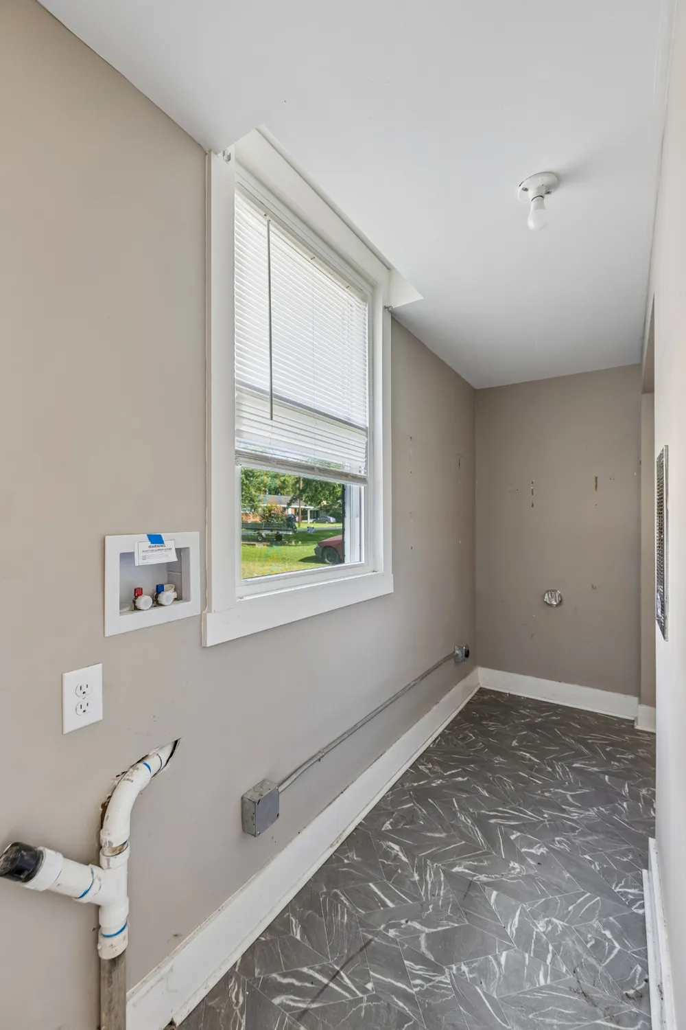 110 Sherwood Dr Waverly, TN 37185