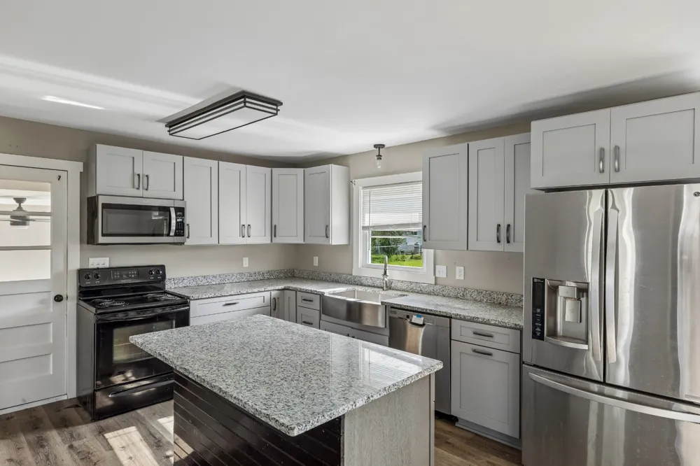 110 Sherwood Dr Waverly, TN 37185