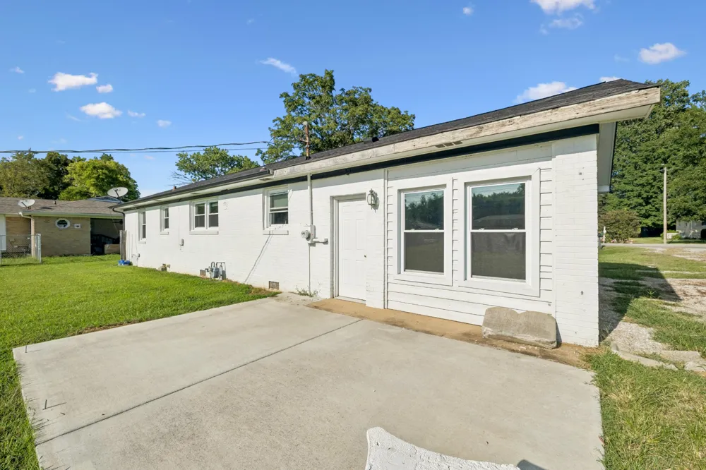 110 Sherwood Dr Waverly, TN 37185