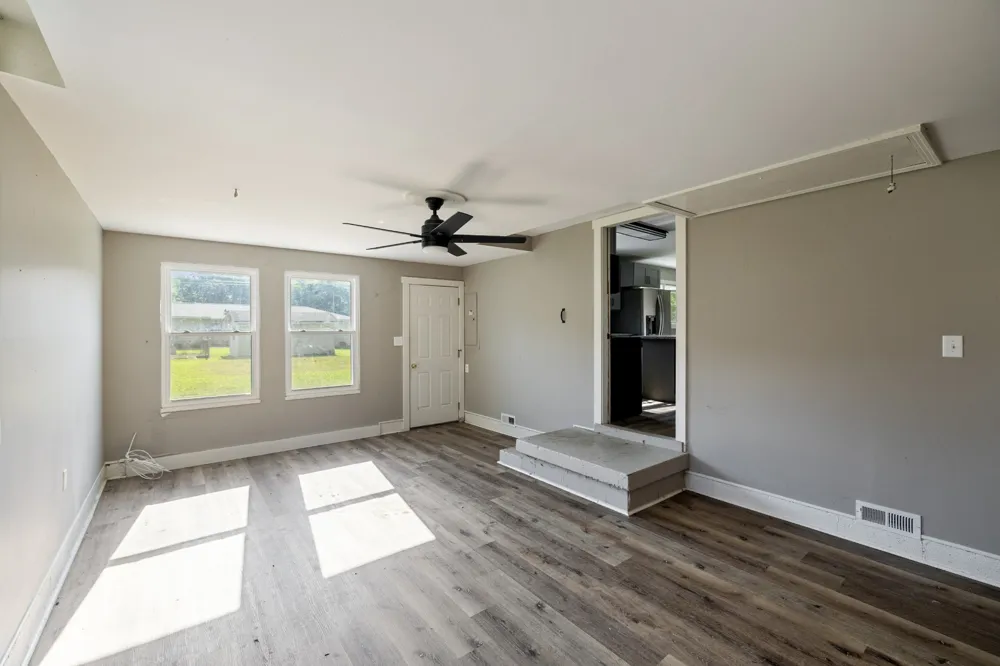 110 Sherwood Dr Waverly, TN 37185