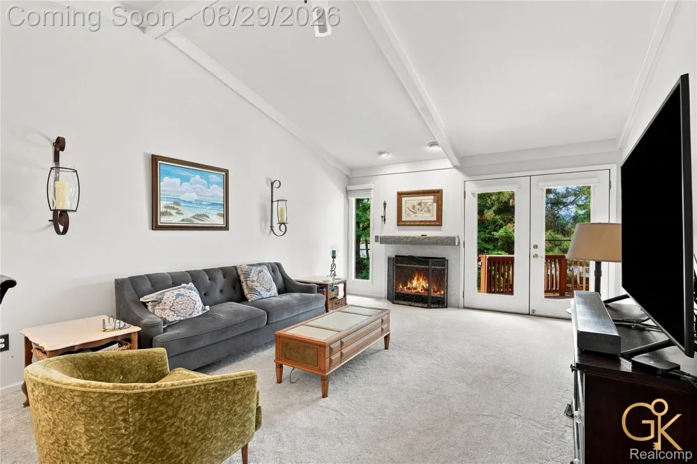 2216 London Bridge Drive Rochester Hills City, MI 48307