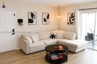 8520 SW 212th St #305 Cutler Bay, FL 33189