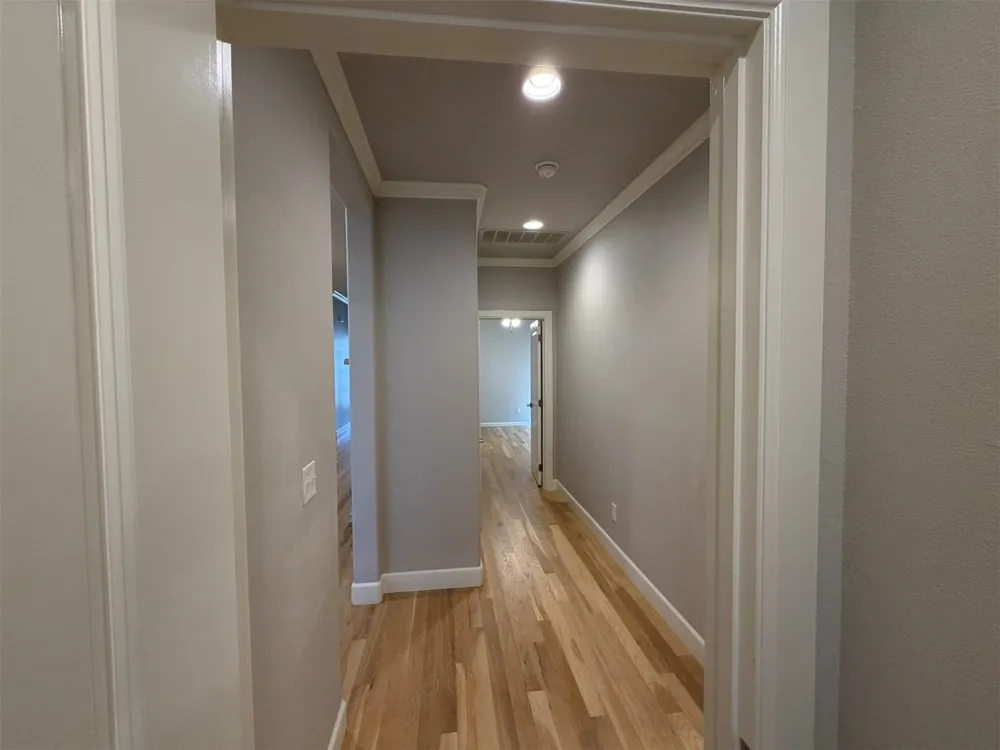 8720 S Quanah Avenue Tulsa, OK 74132