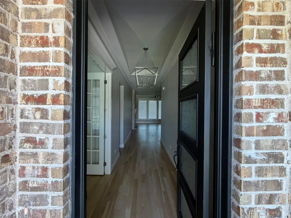 8720 S Quanah Avenue Tulsa, OK 74132