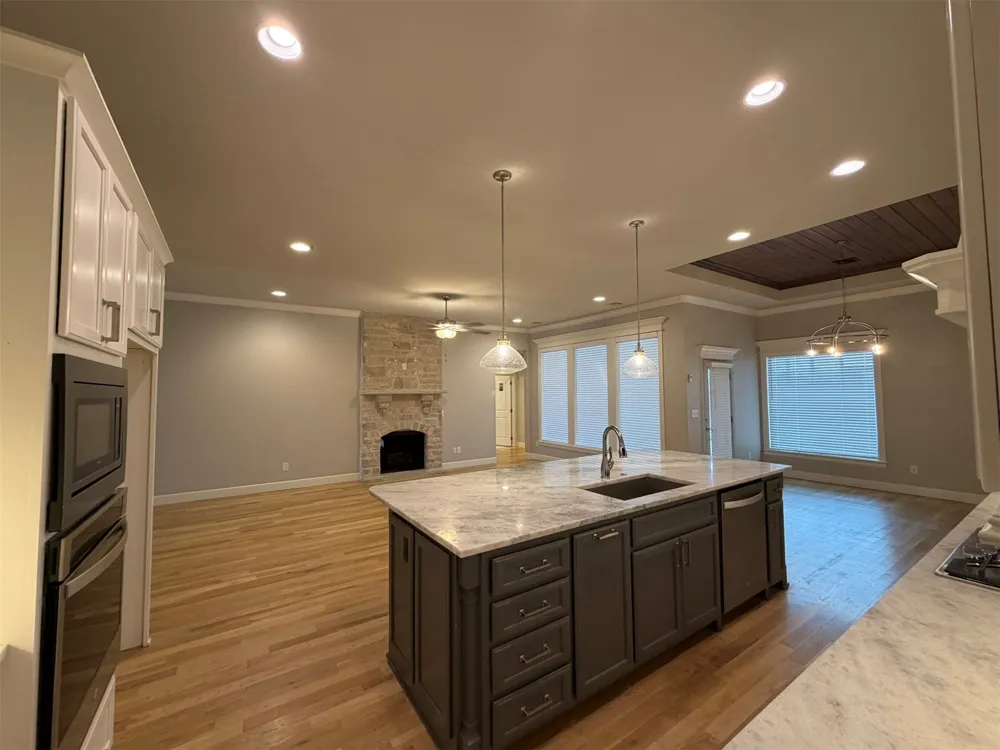 8720 S Quanah Avenue Tulsa, OK 74132
