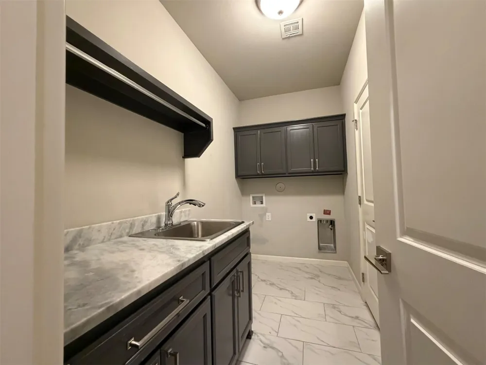 8720 S Quanah Avenue Tulsa, OK 74132