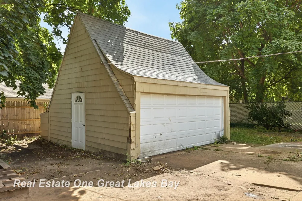 1841 Gratiot Avenue Saginaw City, MI 48602
