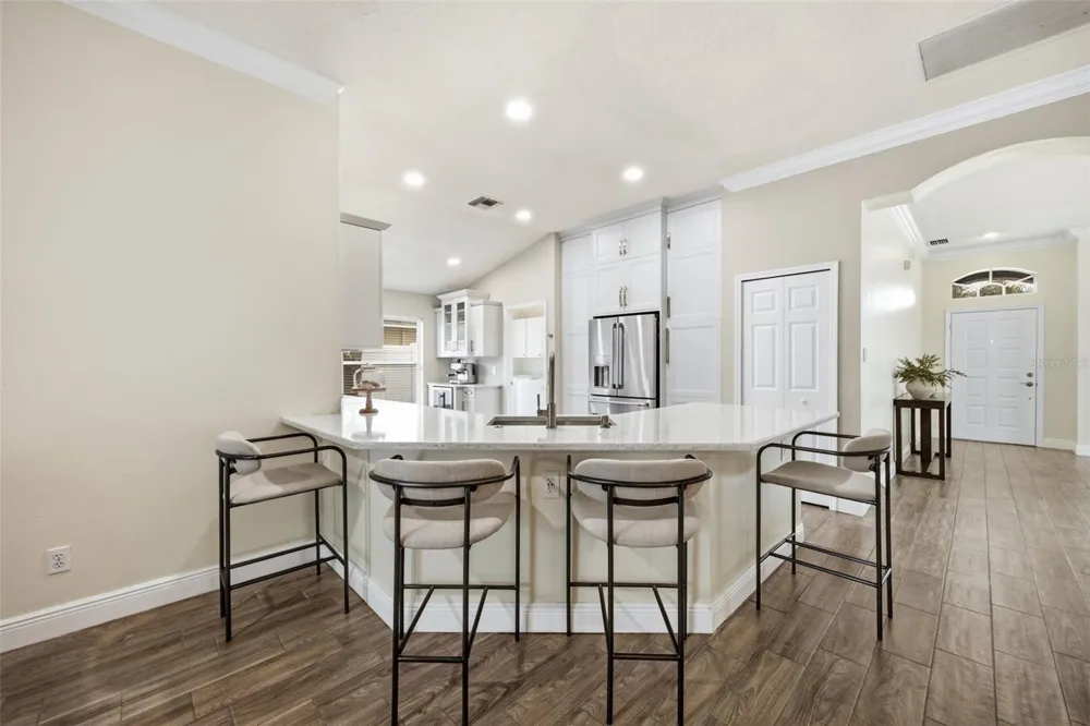 416 CYPRESS VIEW DRIVE Oldsmar, FL 34677