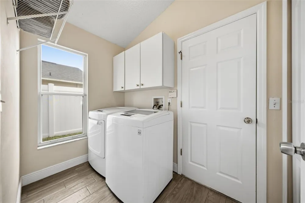 416 CYPRESS VIEW DRIVE Oldsmar, FL 34677