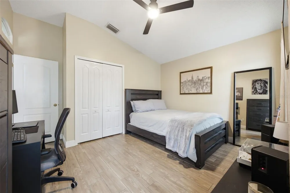 416 CYPRESS VIEW DRIVE Oldsmar, FL 34677