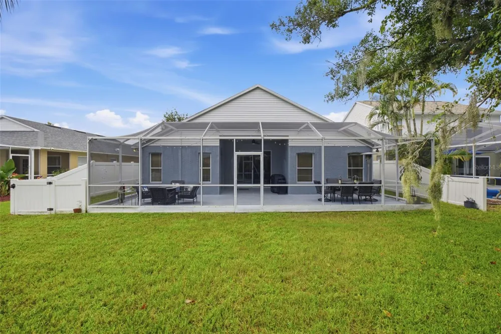 416 CYPRESS VIEW DRIVE Oldsmar, FL 34677