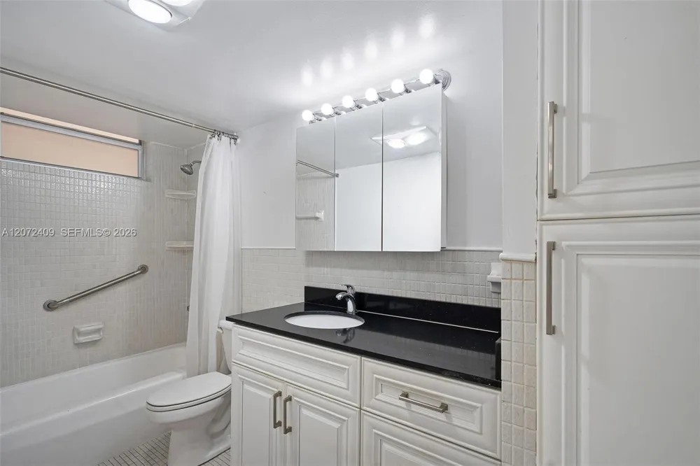 2903 Point East Dr #K414 Aventura, FL 33160