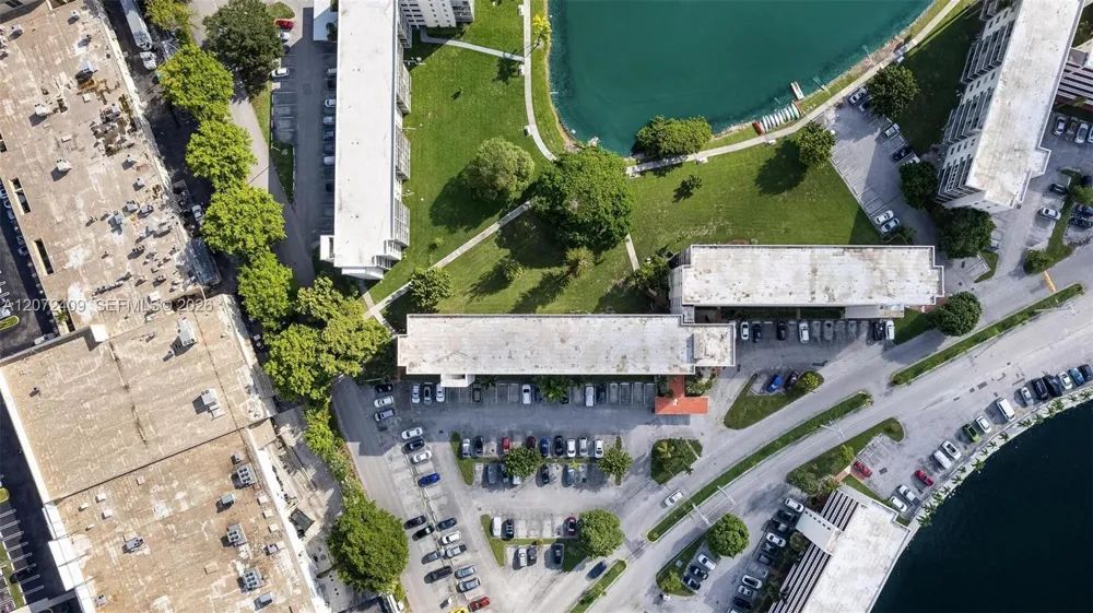 2903 Point East Dr #K414 Aventura, FL 33160