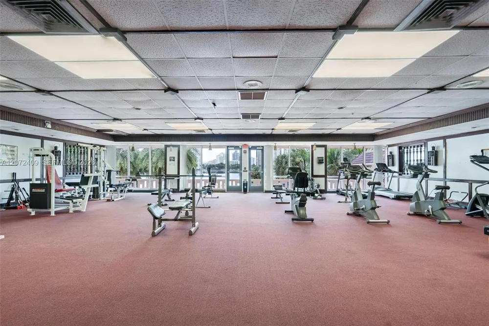 2903 Point East Dr #K414 Aventura, FL 33160